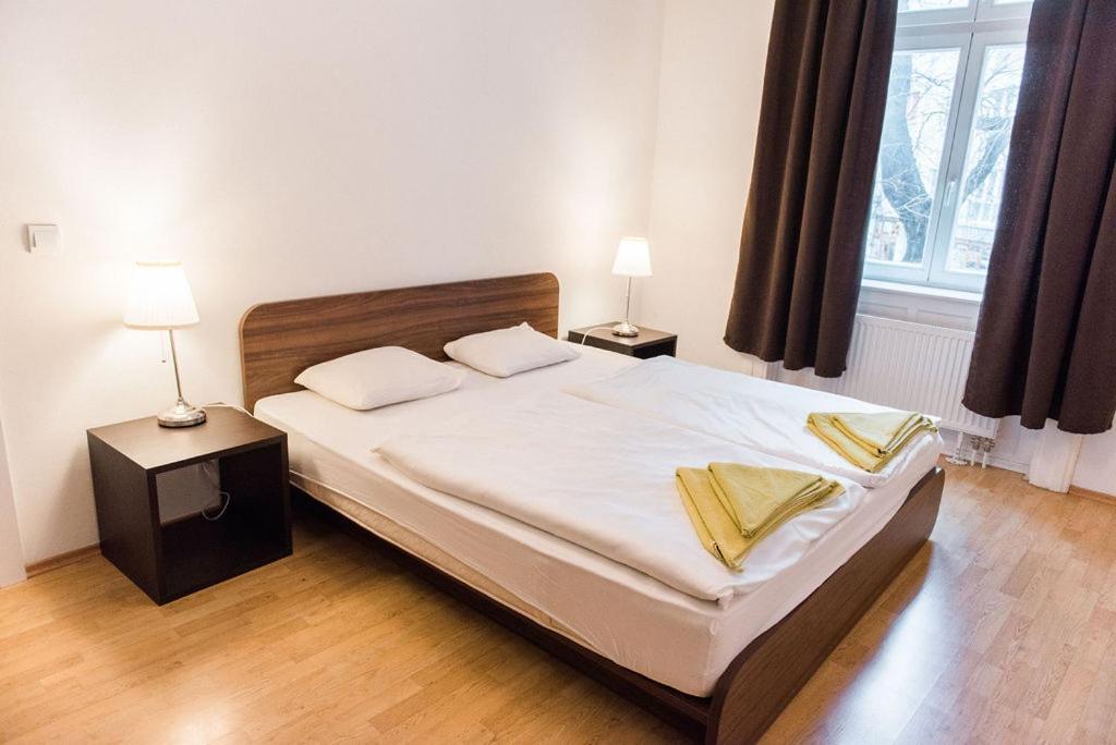 Lion Apartments In Historical Center, Bratislava Old Town Exterior foto