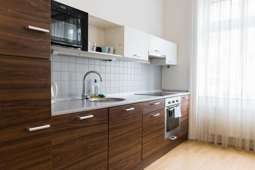 Lion Apartments In Historical Center, Bratislava Old Town Exterior foto